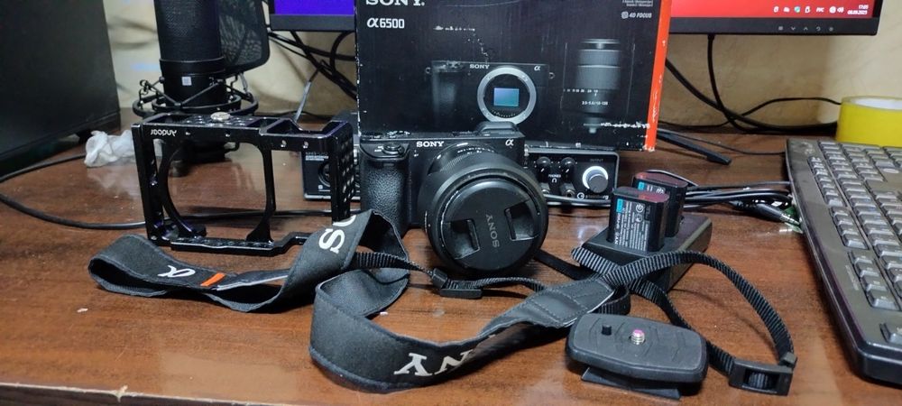 Продам срочно Фотоаппарат Sony a6500
