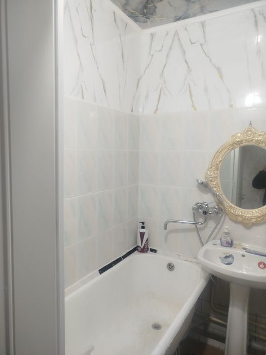 Навои щахар 10 микрорайон 3 хона кв