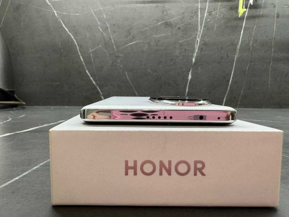 Honor 200 Pro с гаранция