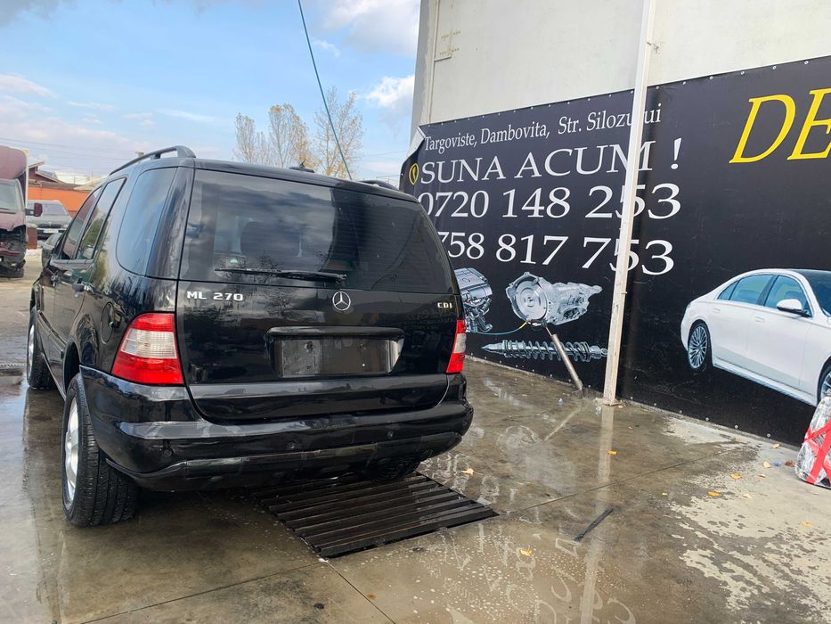 Dezmembrez mercedes ML 2.7 d w163 FACELIFT/bara fata ml/far ml w163/