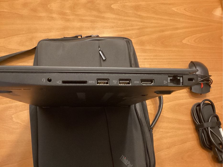 Lenovo T580 + чанта Леново + зарядно и мишка