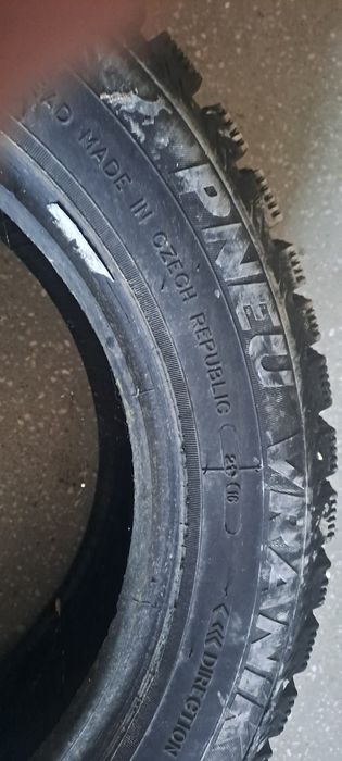 Vând anvelope iarna