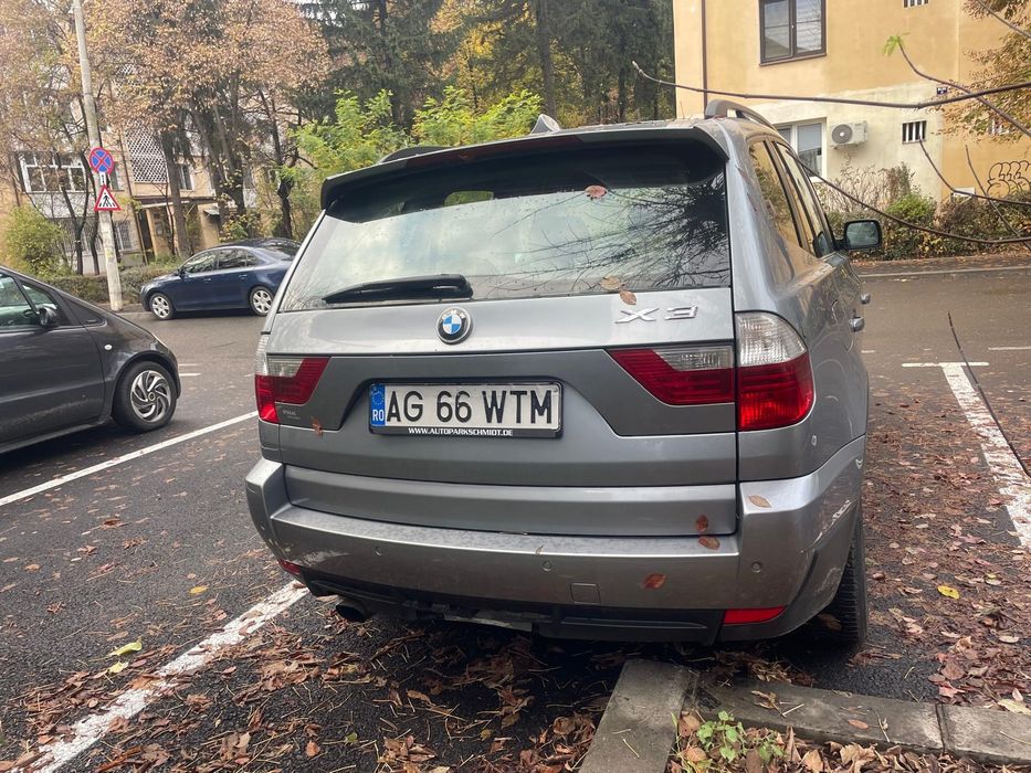 BMW           X3