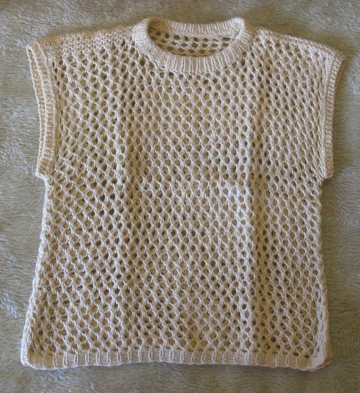 Вълнени плетени пуловери