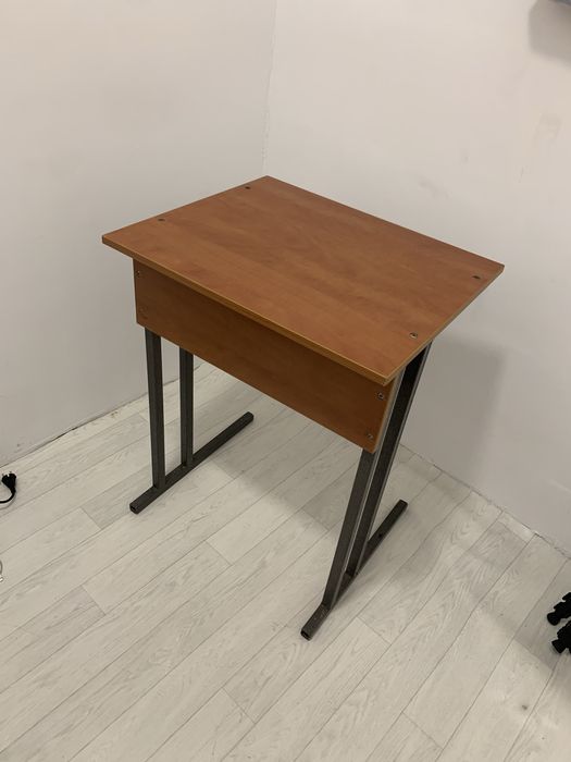 Мини парта, стулья, мини маркерная доска