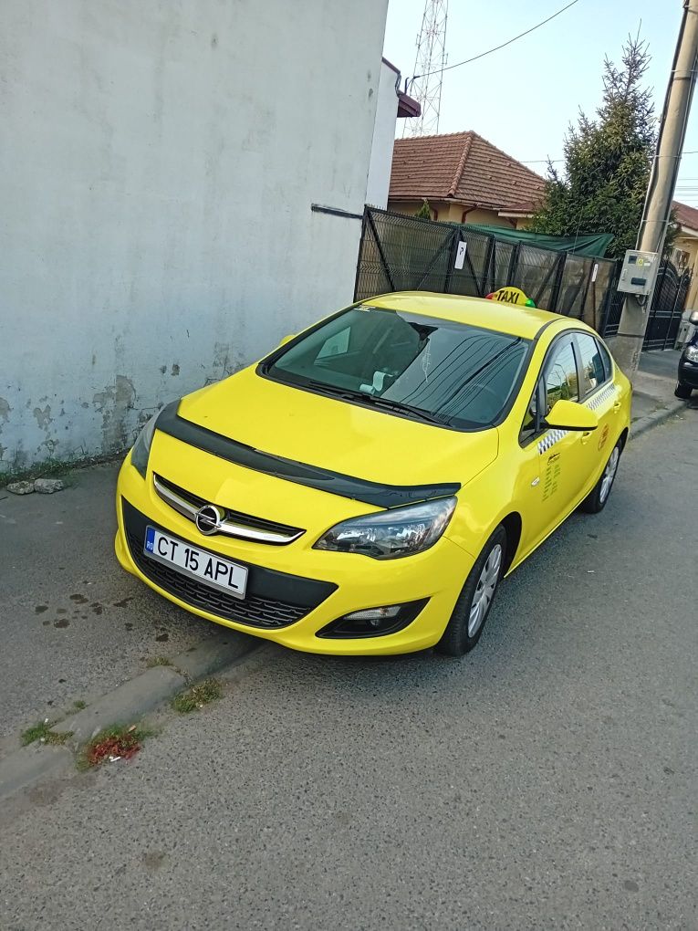 Opel astra j 2018 1.4mpi