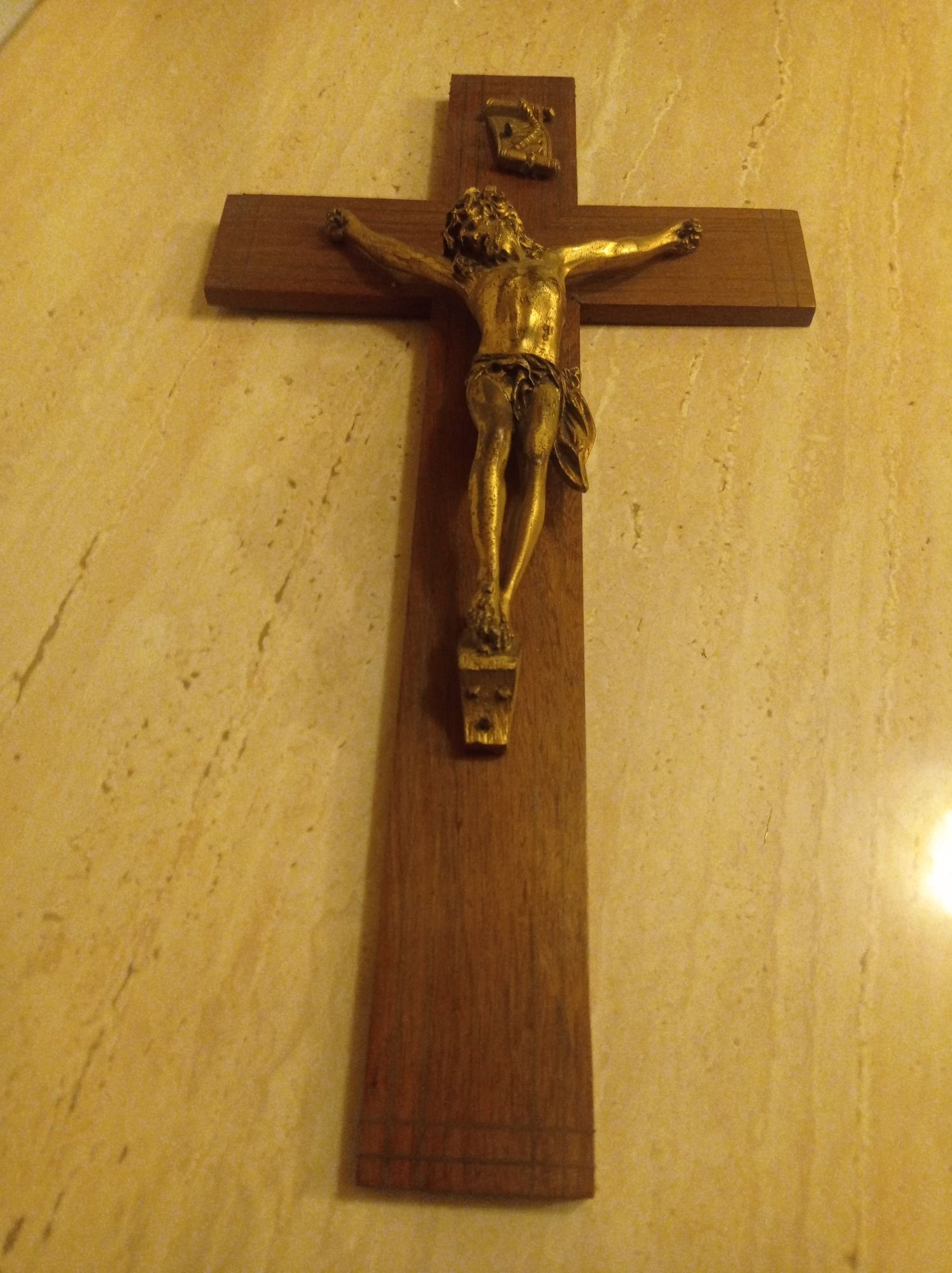 Crucifix bronz Iisus
