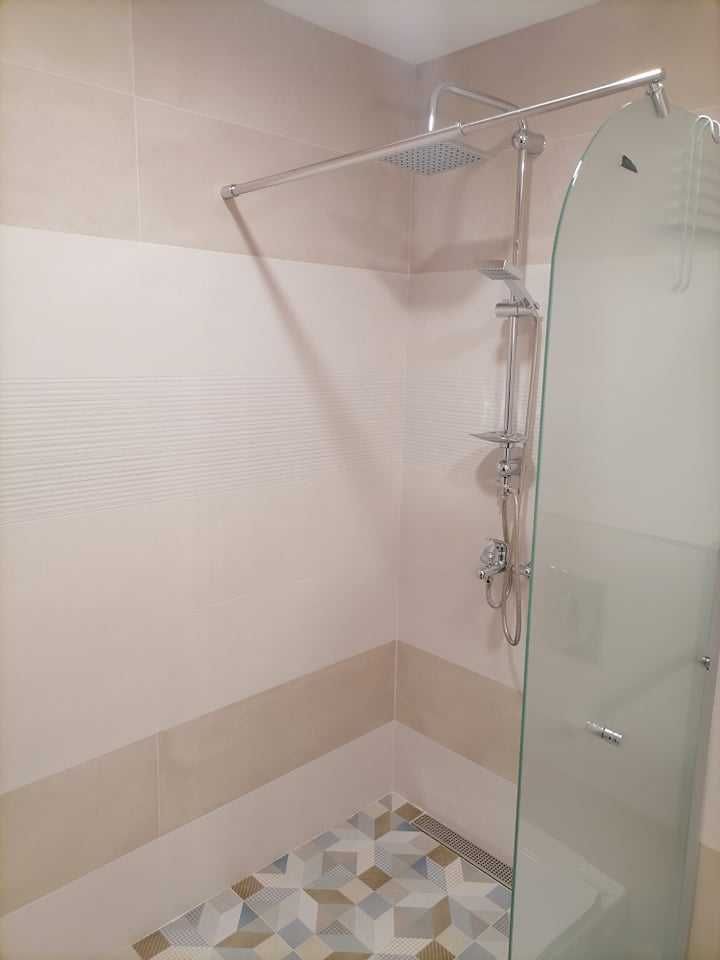 Дава се под наем Двустаен апартамент в София, Център - 68 кв.м за 459 € - Снимка #9