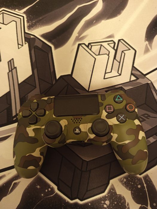 Диски и джойстик в отличном состоянии по низу по подробностям  описани