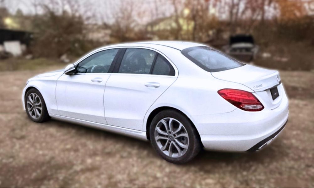 Autorurism Mercedes C300