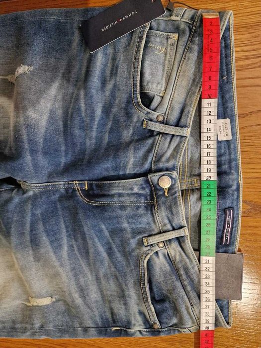 Vand blugi Tommy Hilfiger - barbati, marimea 32, lungime 34