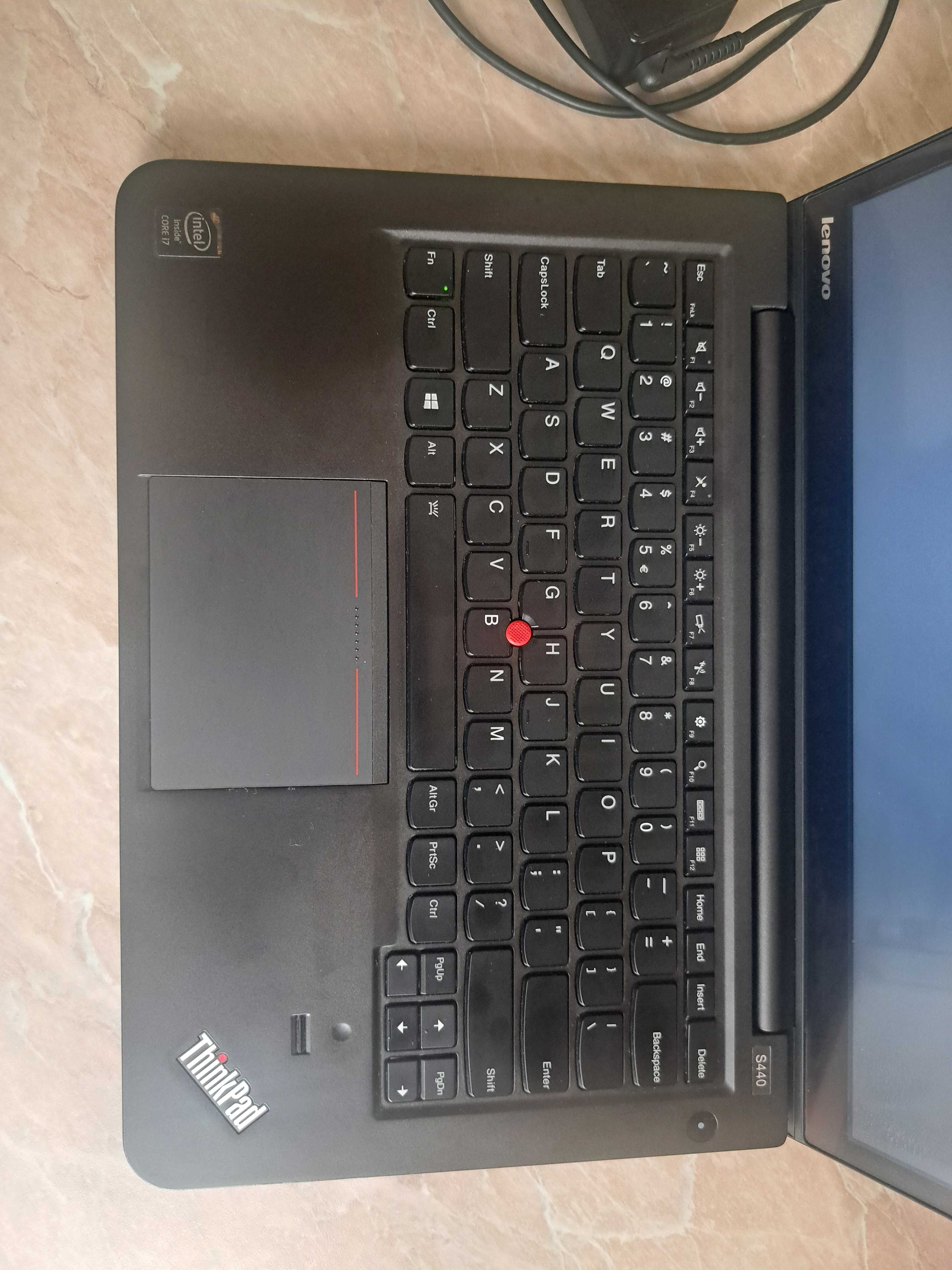 Laptop lenovo s440