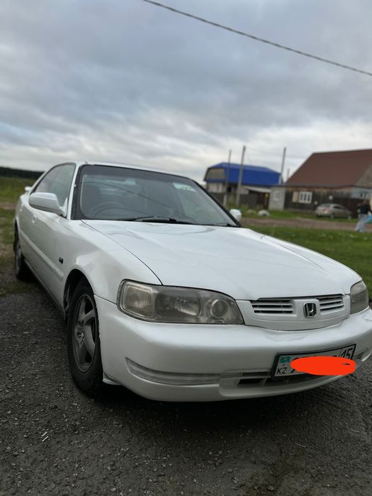 Продам Honda inspire UA2