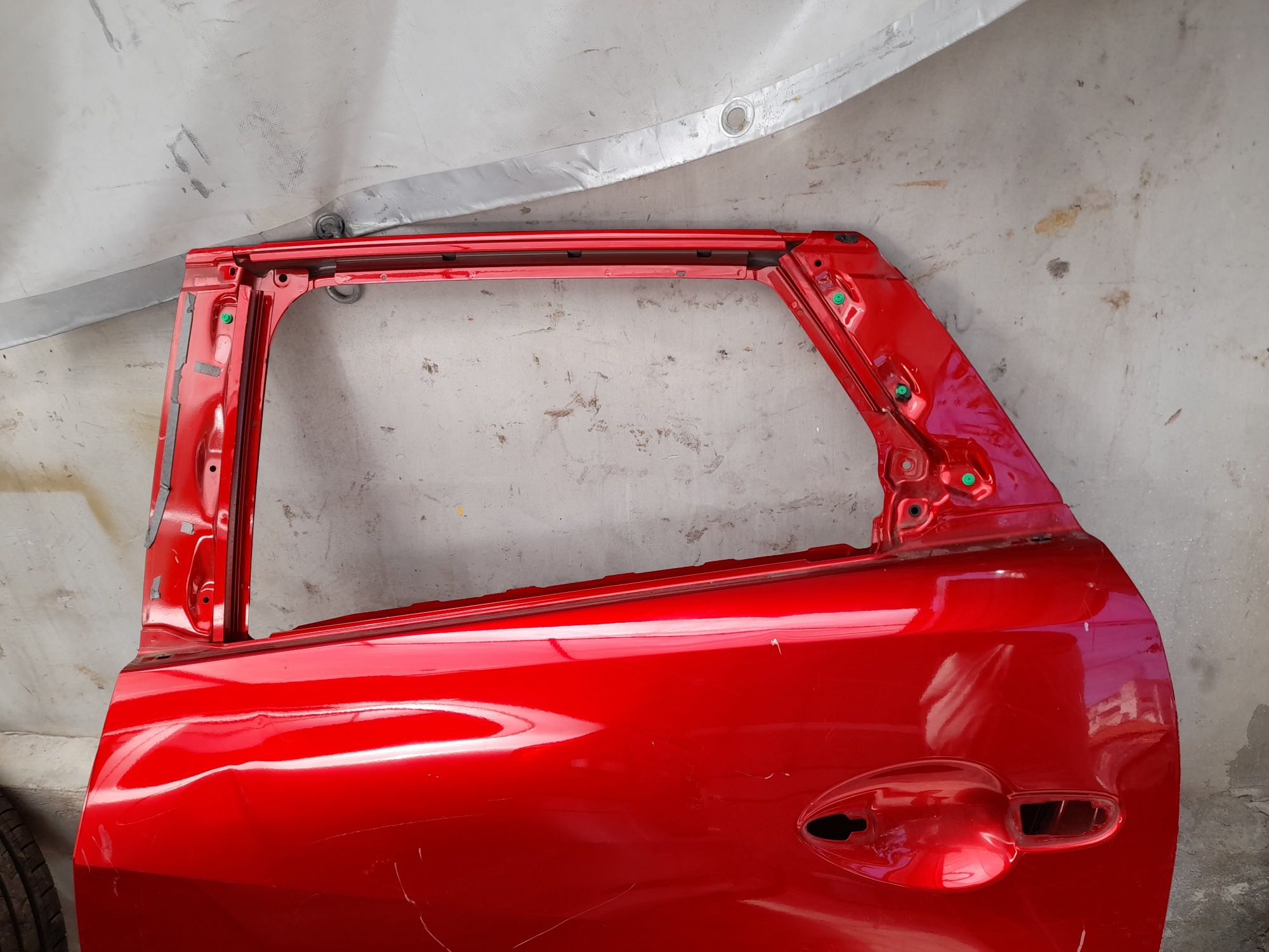 Задна лява  врата мазда цх3 Mazda CX3  300лв