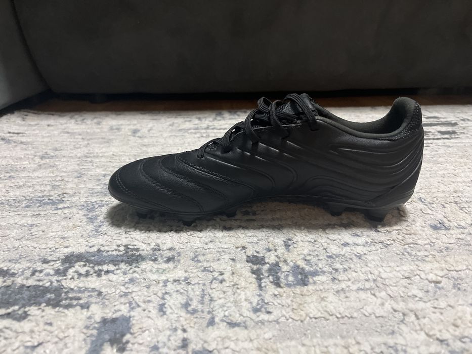 Продавам бутонки на Adidas Copa