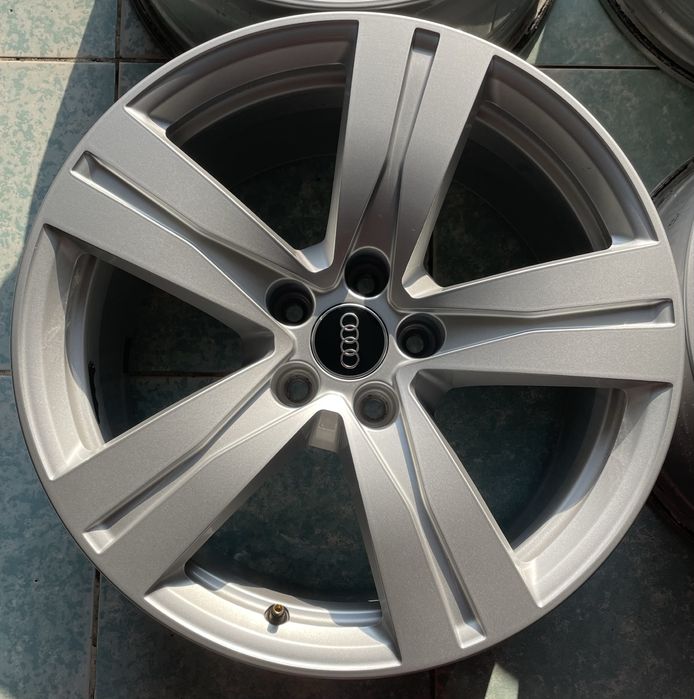 Jante aliaj R18 originale AUDI A5 Q5 Q7 ET25