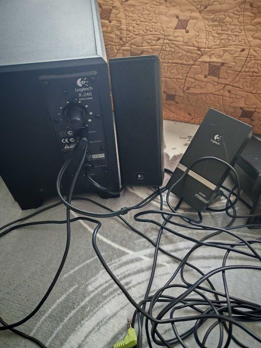 Boxe Logitech X-240, 2.1, 25W RMS