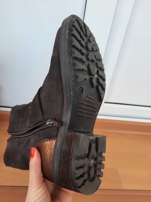 Ghete de piele cu fermoar lateral