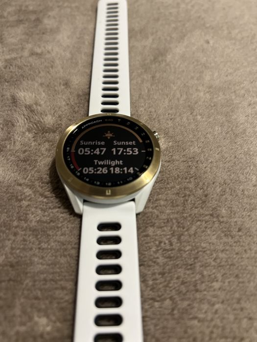 Vând ceas Garmin Approach S40