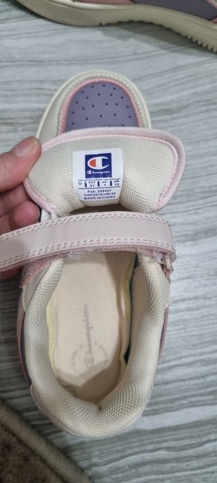 Adidasi Champion fetite