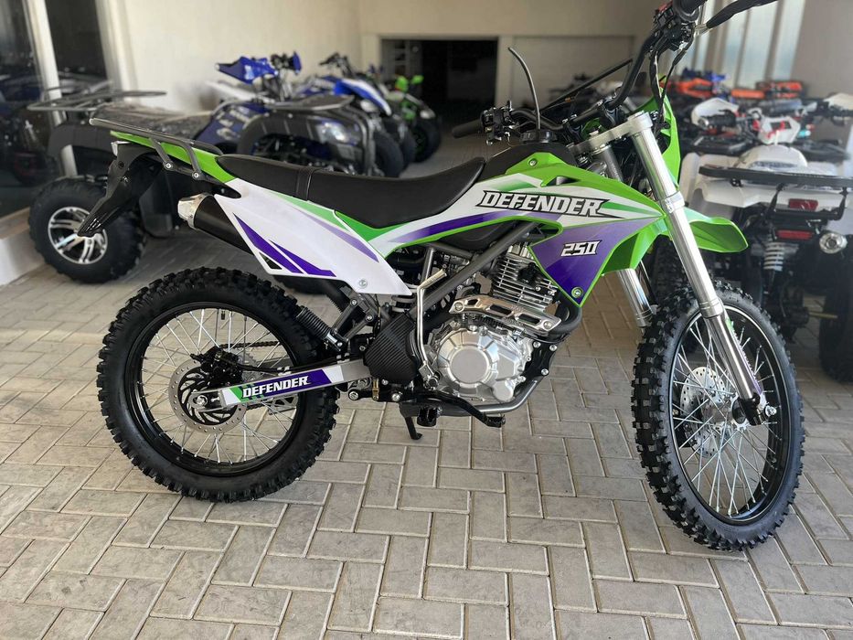 Motocicleta cross Mikilon Defender 250cc 21/18" verde