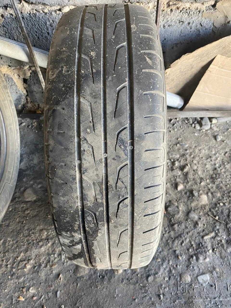 Продам шины б\у размеры на 185/65 R14