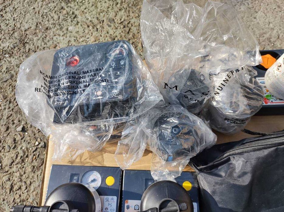 Мобилен Компресор Авариен Комплект с Пяна за Гуми Авто компресор