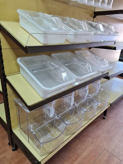 Контейнер за насипни храни с лопатка 22 литра