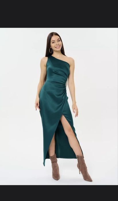 Вечернее платье, изумруд, атлас, 42р-р