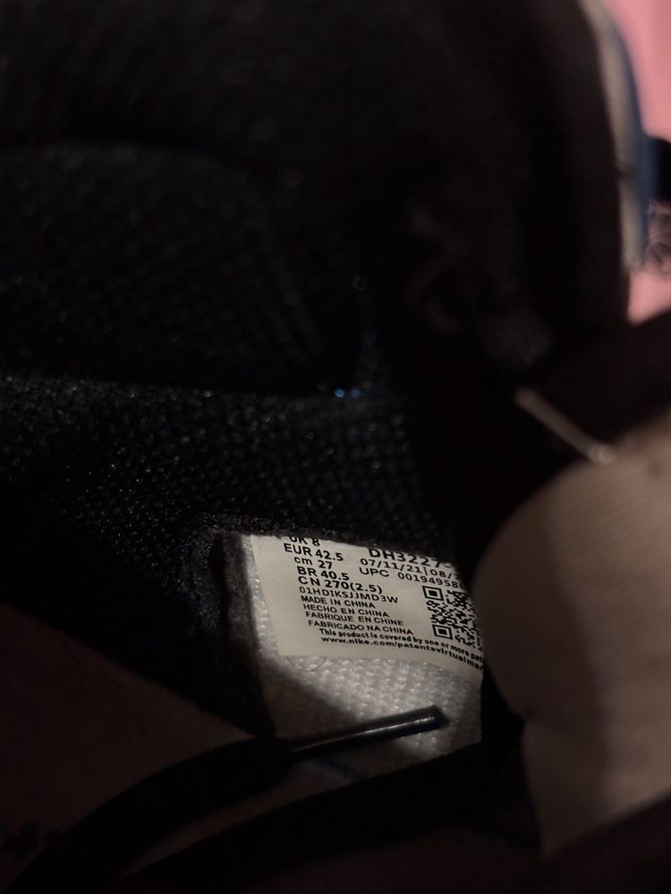 Jordan 1 Travis Scott x Fragment