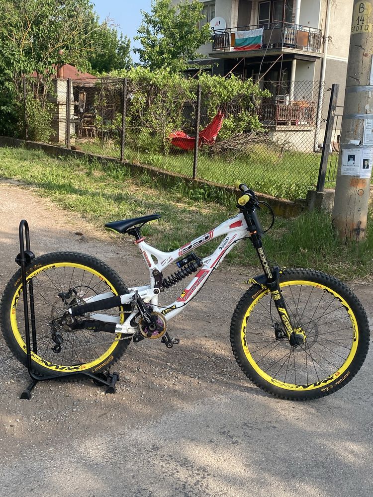 Intense 951 Fro 2018-M