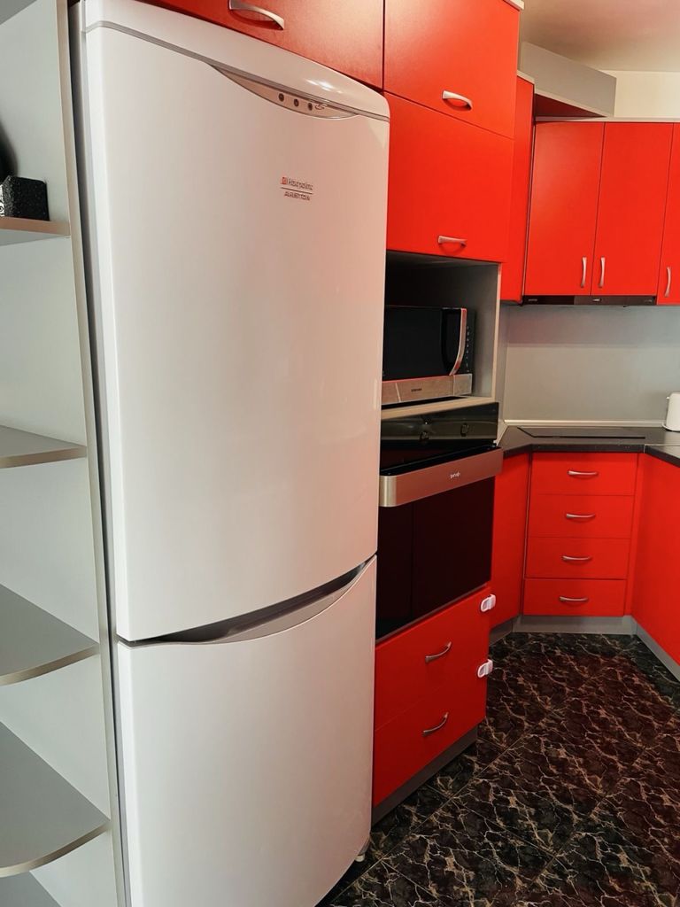 Продава се Двустаен апартамент в Търговище, Център - 63 кв.м за 1409 €/кв.м - Снимка #3
