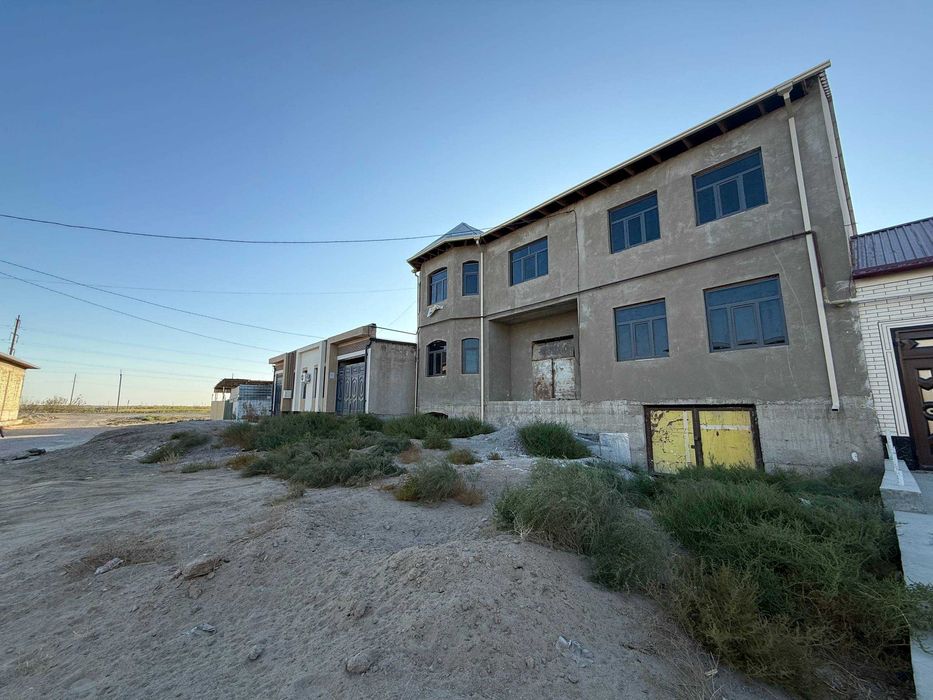 buxoroda tayyor 5 SOTIQLI HOVLI SOTILADI