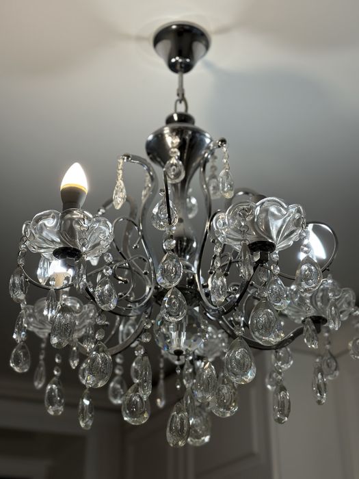 Продам люстру в зал