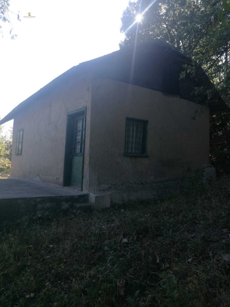 Продава се Парцел в с. Люлин, Област Перник - 3960 кв.м за 32 €/кв.м - Снимка #2