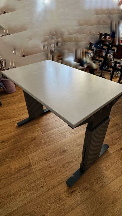 Стол офисный 98х59 см