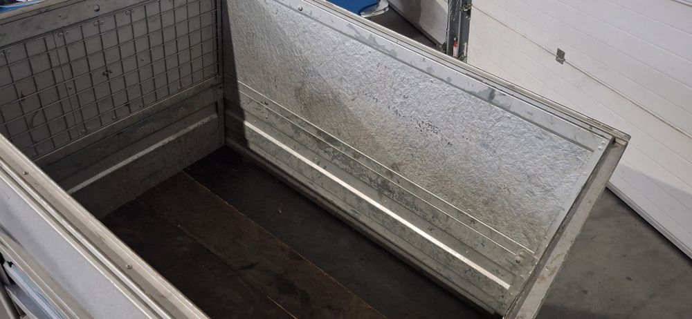 Remorca 400kg cu prelata