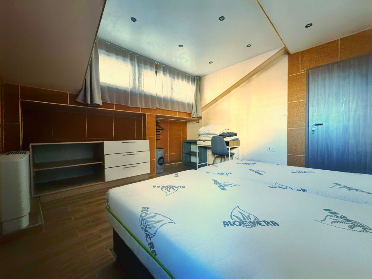 Дава се под наем Едностаен апартамент в София, Градина - 30 кв.м за 193.8 € - Снимка #4
