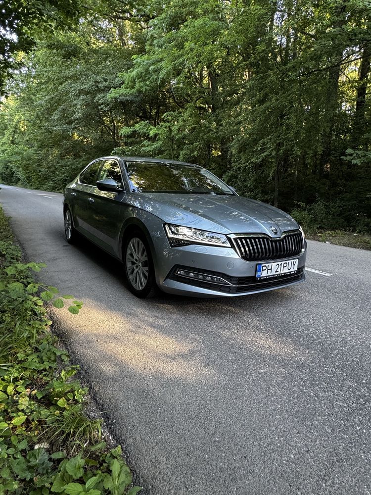 Vând Skoda Superb III