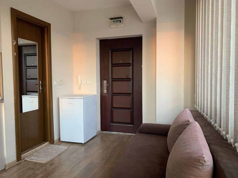 Дава се под наем Едностаен апартамент в Варна, Цветен квартал - 35 кв.м за 331.5 € - Снимка #4