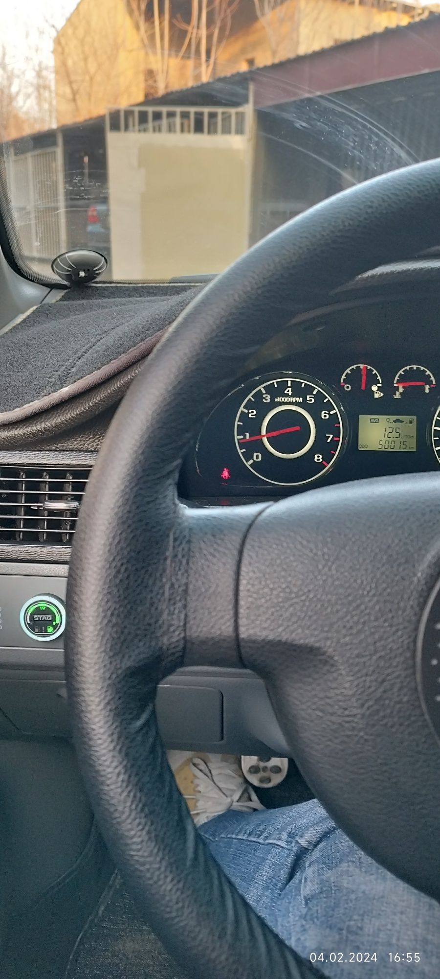 Продается автомобиль марки Lacetti (Gentra)