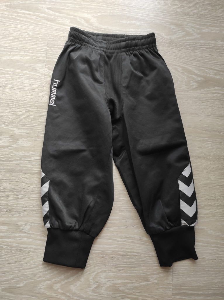 Pantaloni 3/4 copii Hummel  6/8 ani