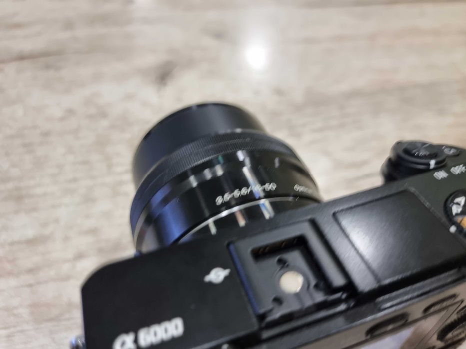 фотоапарат Sony Alpha 6000