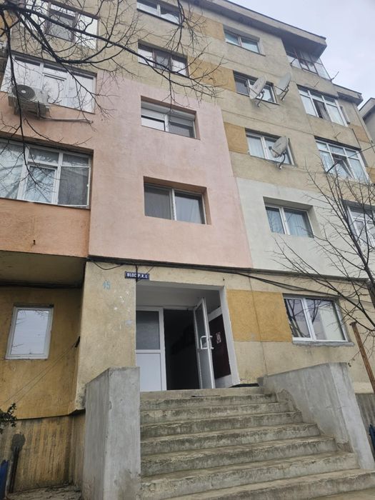 apartamente de vanzare targu-bujor