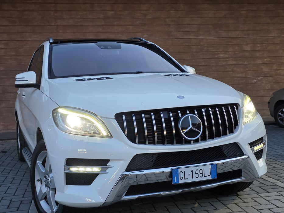 Mercedes-benz ML 350d 3.0d  258cp 7g-tronic Navi/Piele/Panoramic/Carli