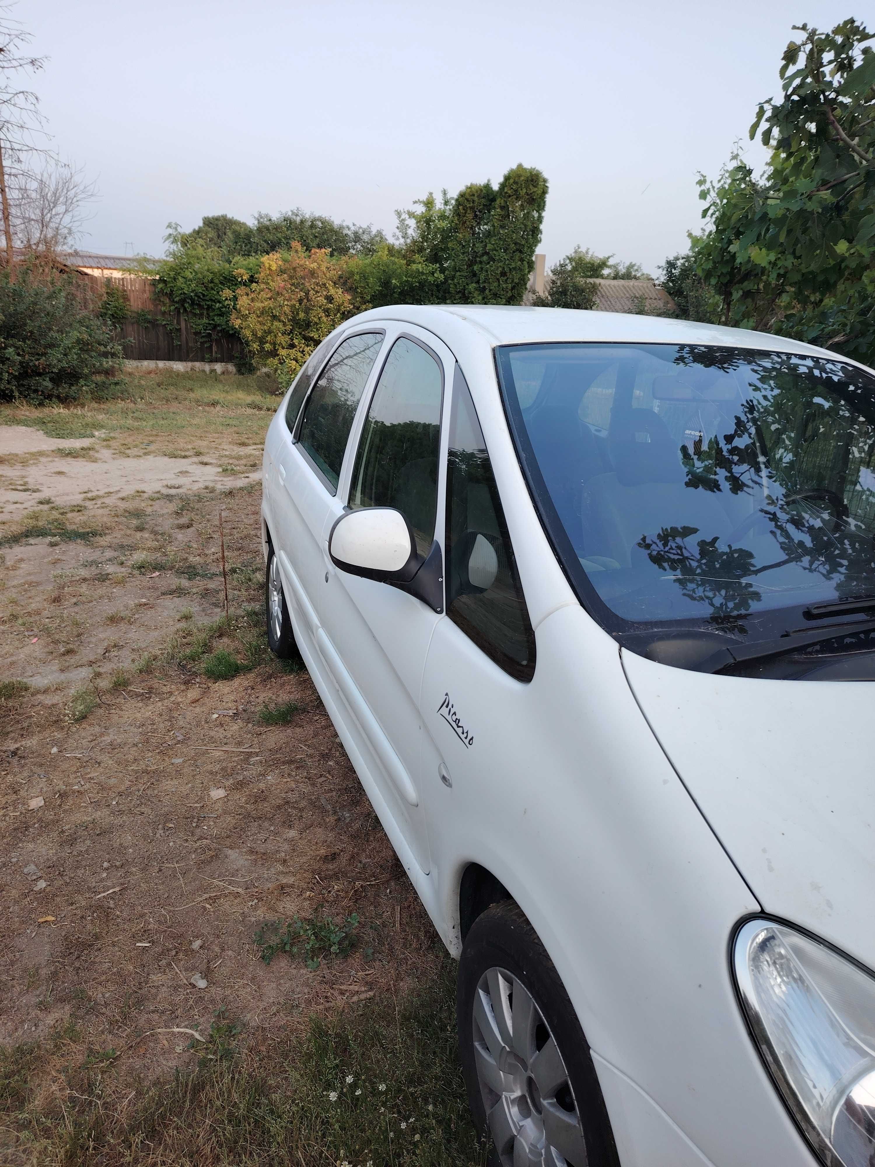 Vand Citroen Xsara picasso 1.6 7000lei