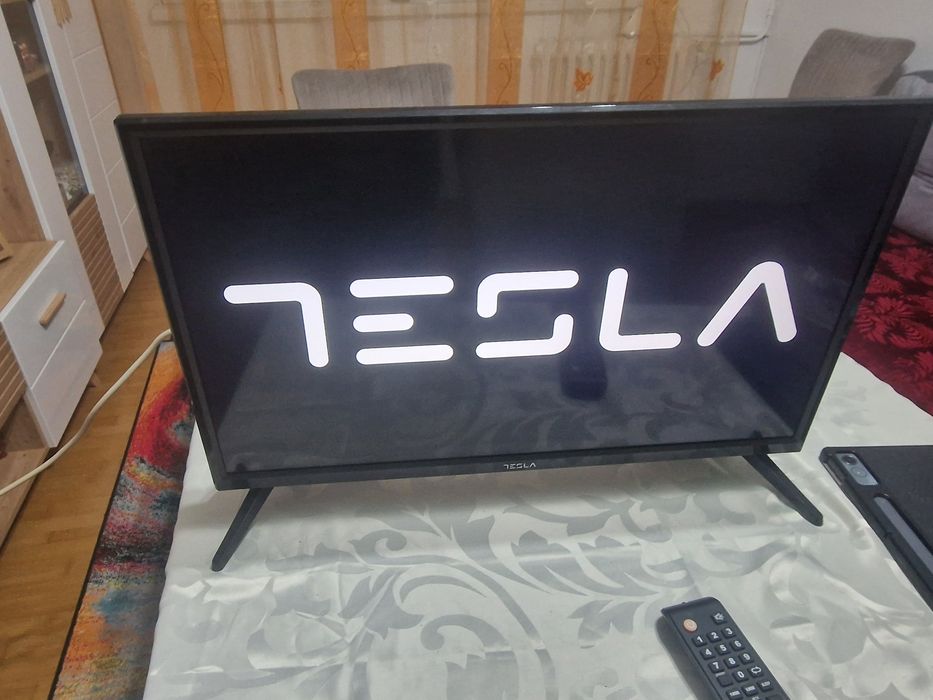 Vand televizor Tesla