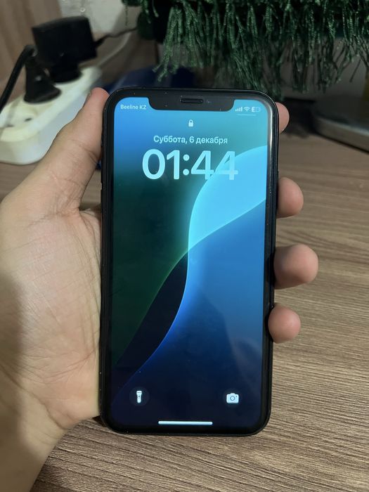 Iphone XR продам