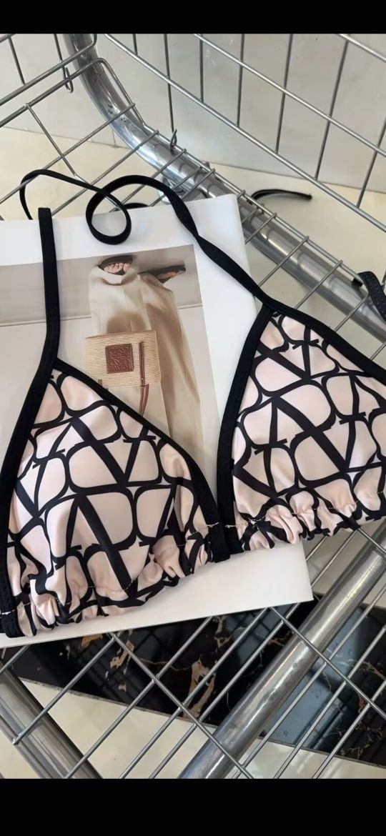 Costum de baie Valentino model 2025