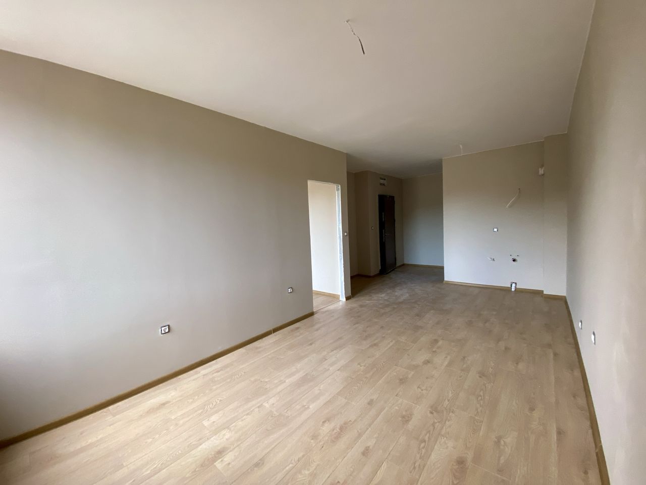 Продава се Двустаен апартамент в Разлог - 55 кв.м за 697 €/кв.м - Снимка #4